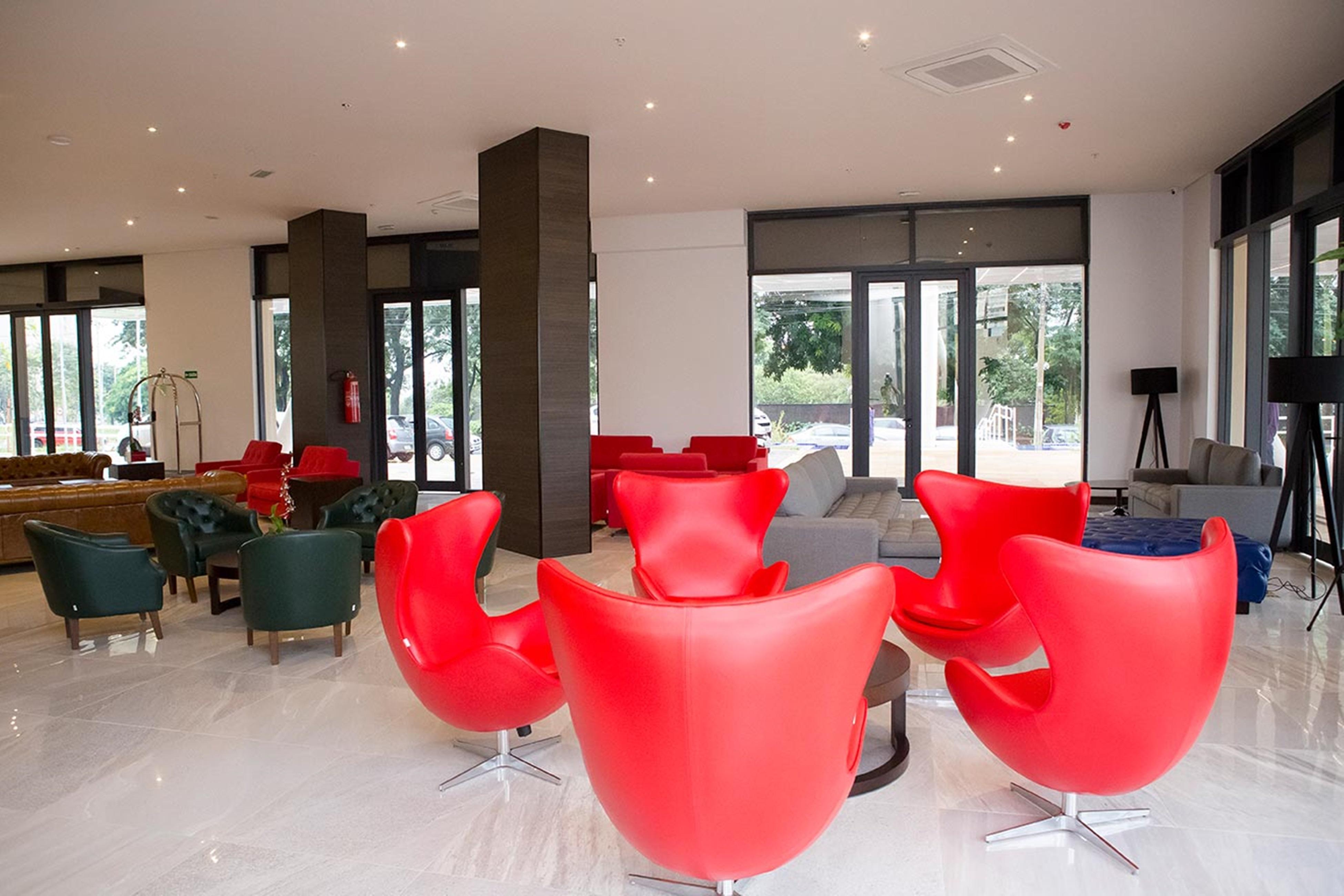 Hotel Tryp By Wyndham Ribeirão Preto Exteriér fotografie The lounge at the airport