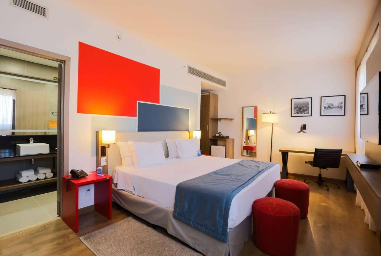 Hotel Tryp By Wyndham Ribeirão Preto Exteriér fotografie A room at the hotel