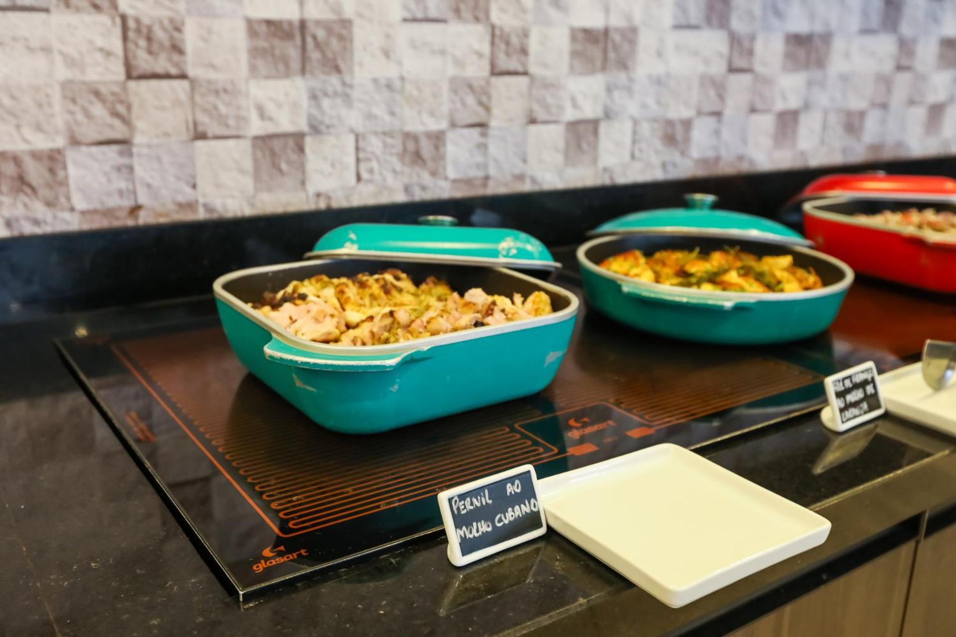 Hotel Tryp By Wyndham Ribeirão Preto Exteriér fotografie A hot plate